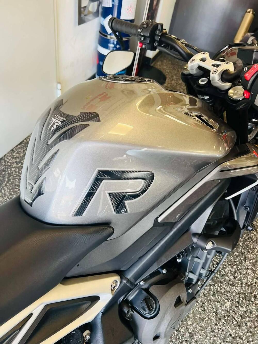 Triumph Street Triple 765 R (2023 - 26) (7)