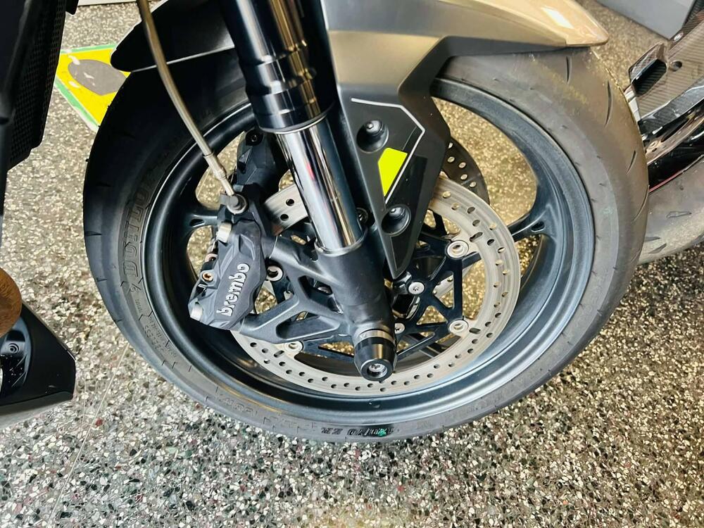 Triumph Street Triple 765 R (2023 - 26) (8)