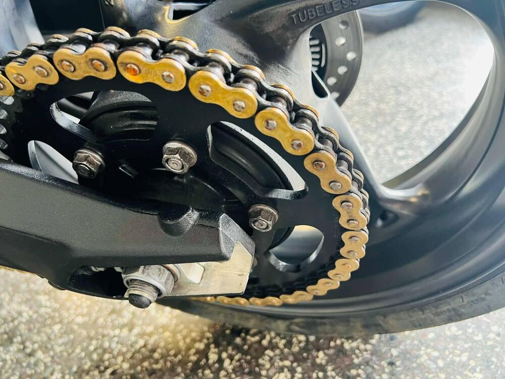 Triumph Street Triple 765 R (2023 - 26) (9)