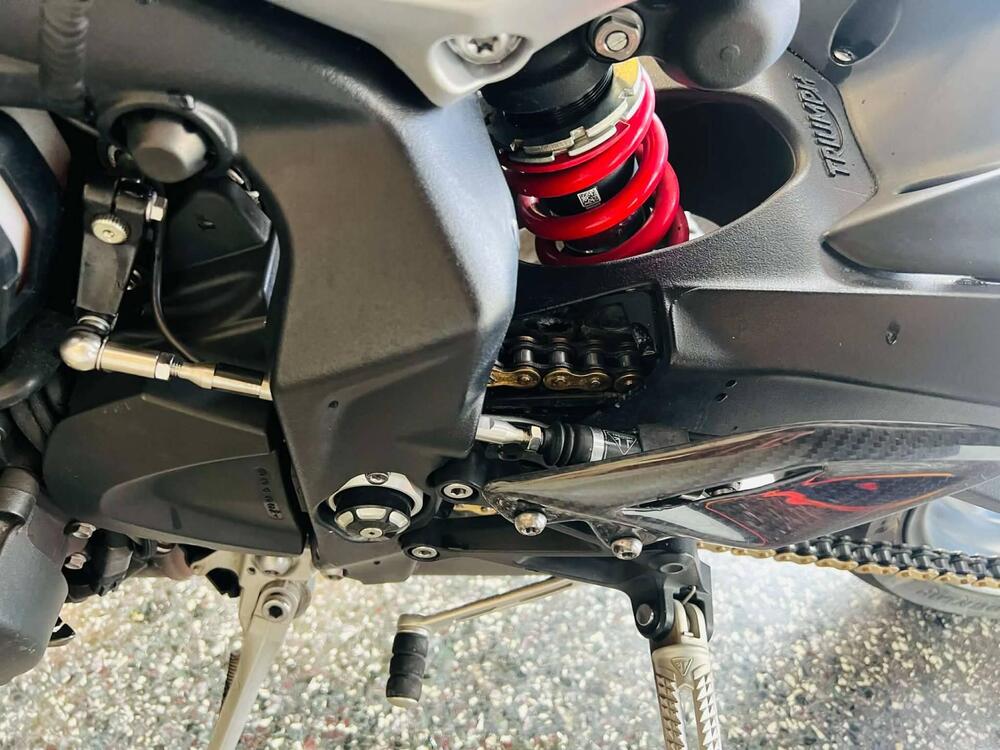 Triumph Street Triple 765 R (2023 - 26) (10)