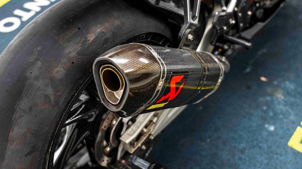 Bmw HP4 Race (2017 - 20) (10)