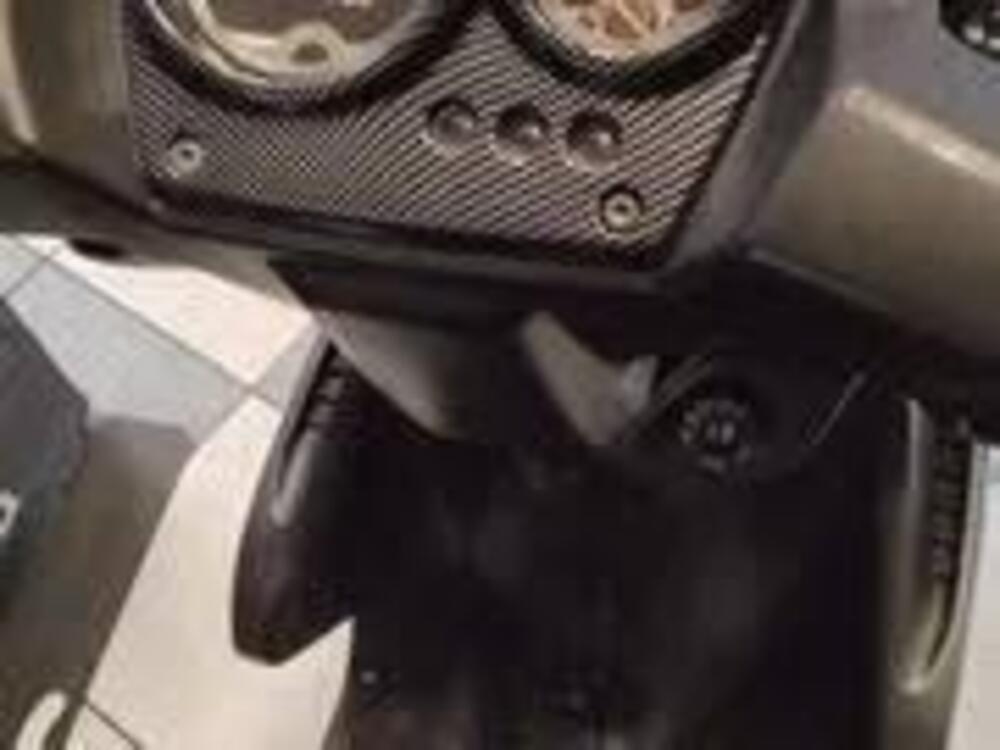 Yamaha Aerox 50 R (2007 - 18) (4)