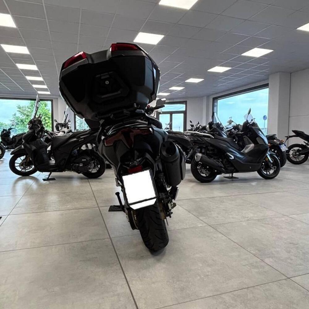Yamaha T-Max 560 (2022 - 24) (4)