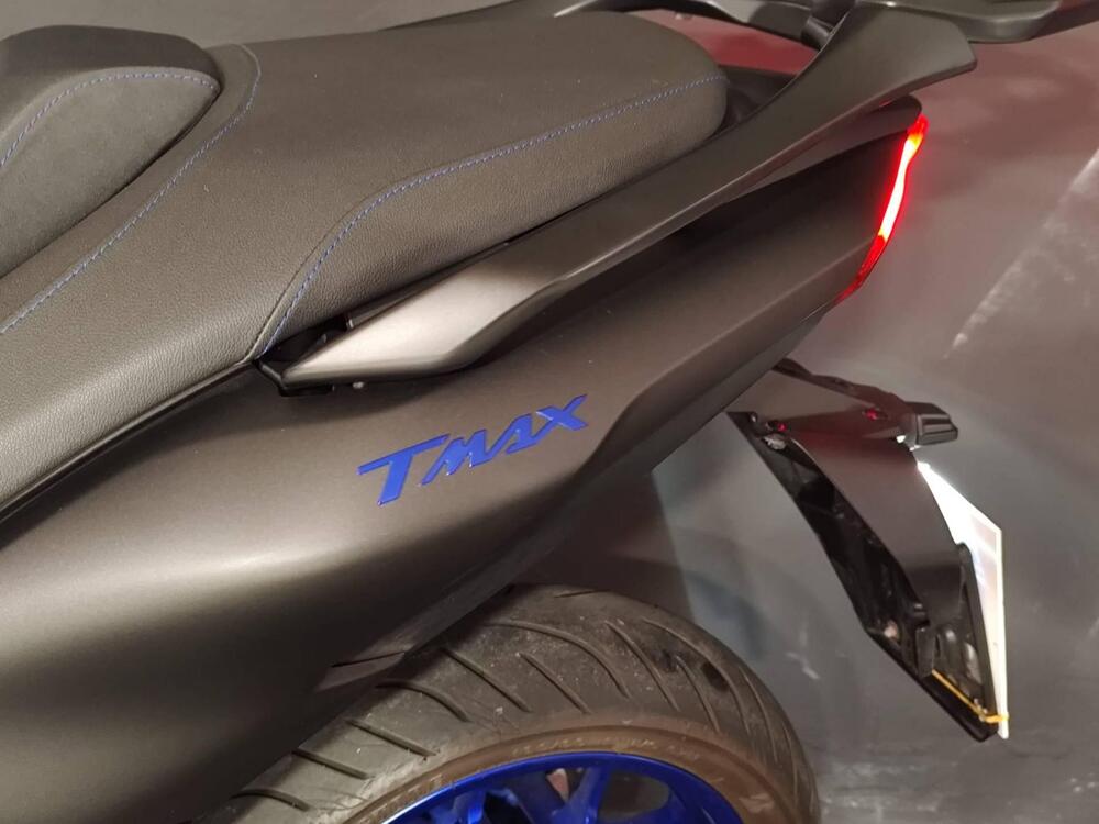 Yamaha T-Max 560 (2022 - 24) (9)