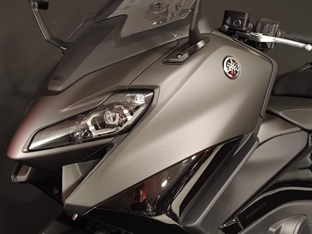 Yamaha T-Max 560 (2022 - 24) (7)
