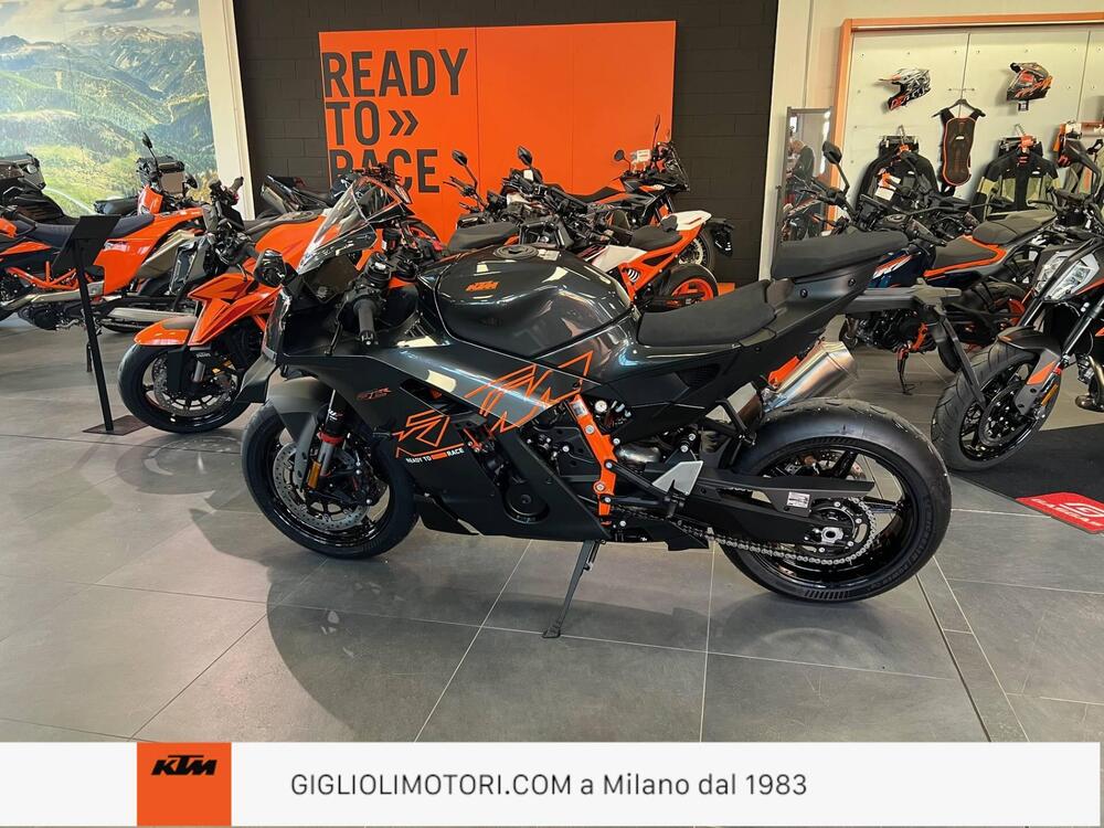 KTM 990 RC R (2026) (4)