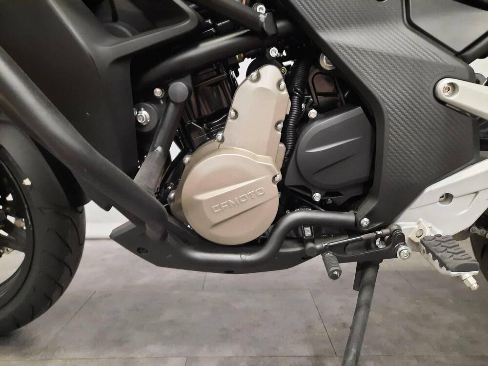 CFMOTO 650MT (2021 - 24) (3)