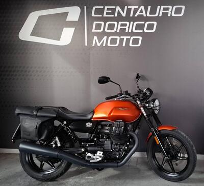 Moto Guzzi V7 Stone (2021 - 24) usata