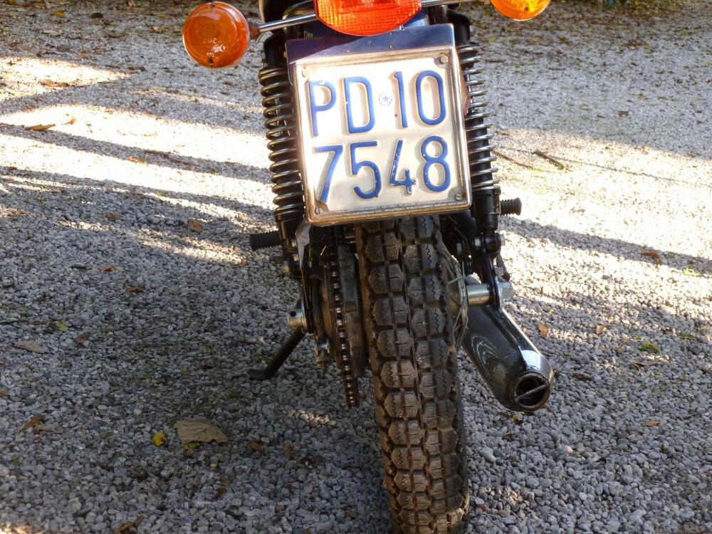 Aermacchi Harley-Davidson SST-250 (6)