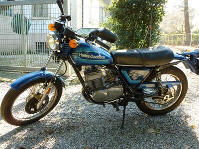 Aermacchi Harley-Davidson SST-250 d'epoca