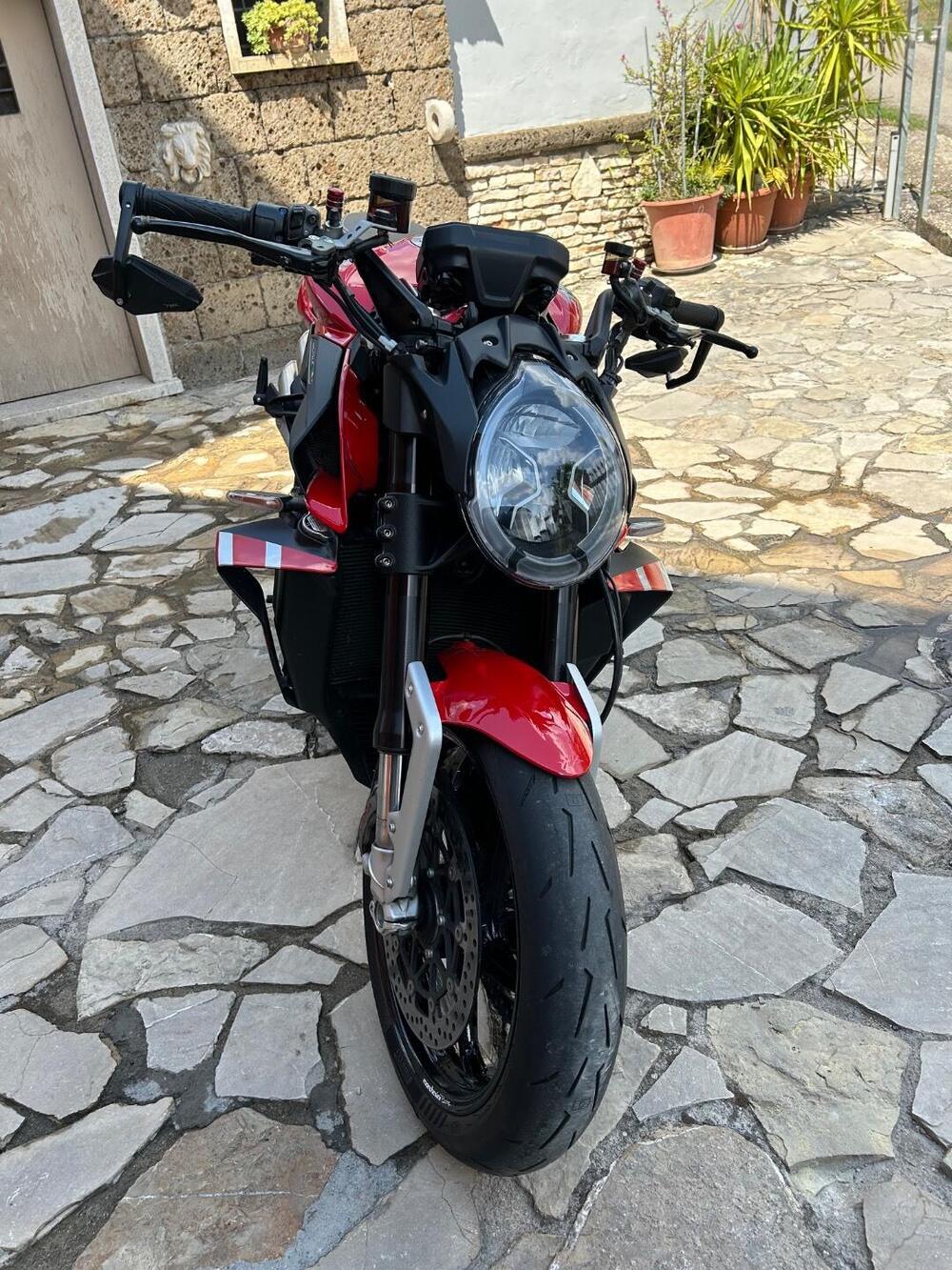 MV Agusta Brutale 1000 RS (2022 - 26) (4)