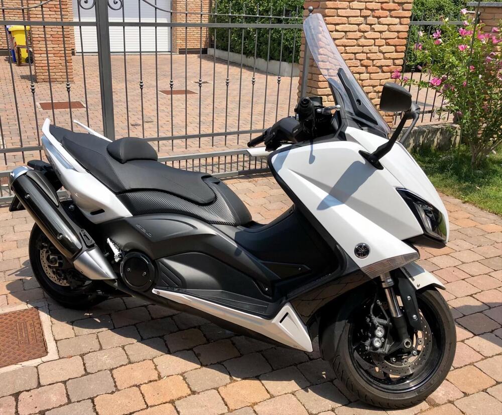 Yamaha T-Max 530 (2015 - 16) (2)