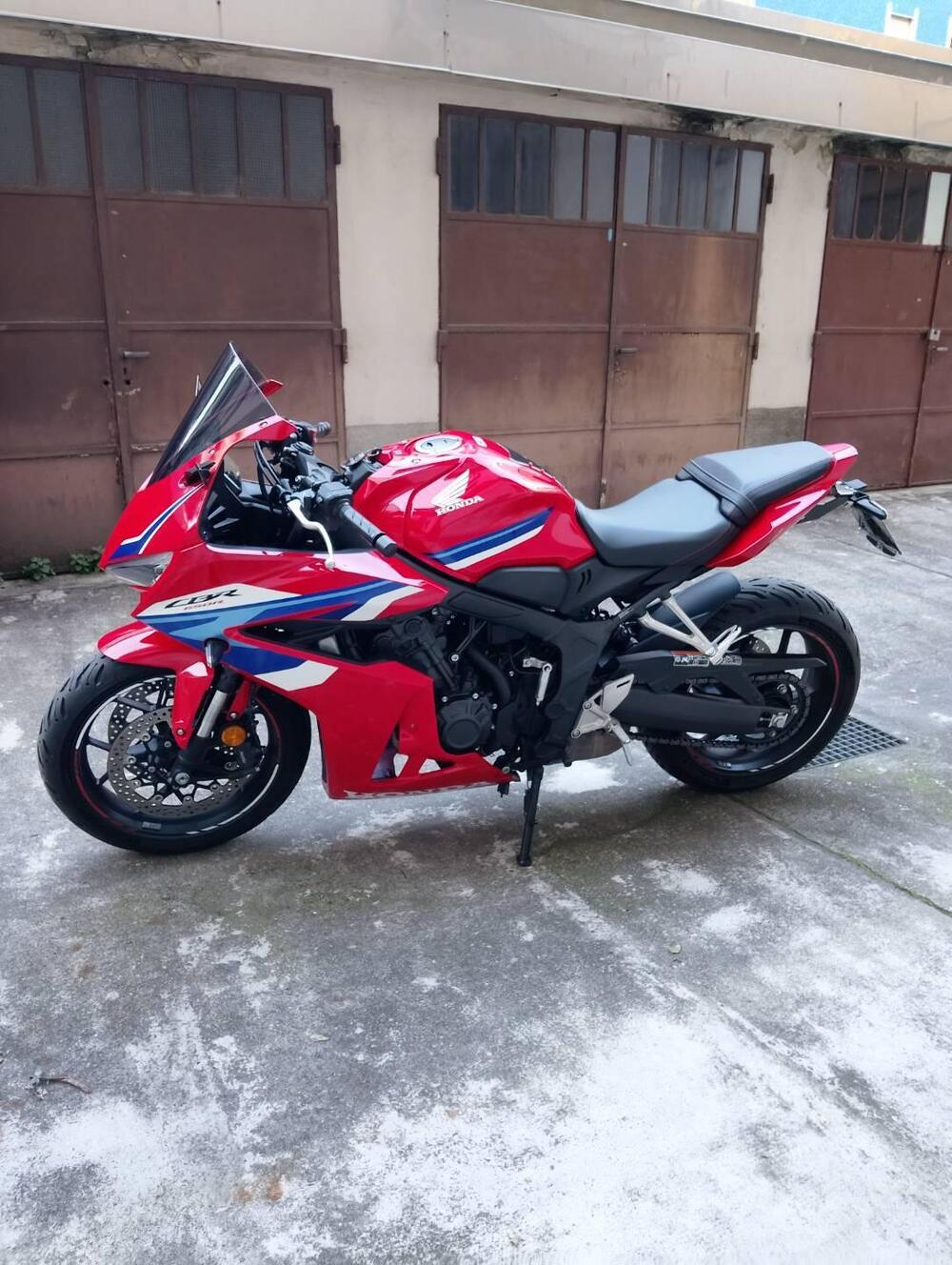 Honda CBR 650 R E-Clutch (2024 - 26) (4)