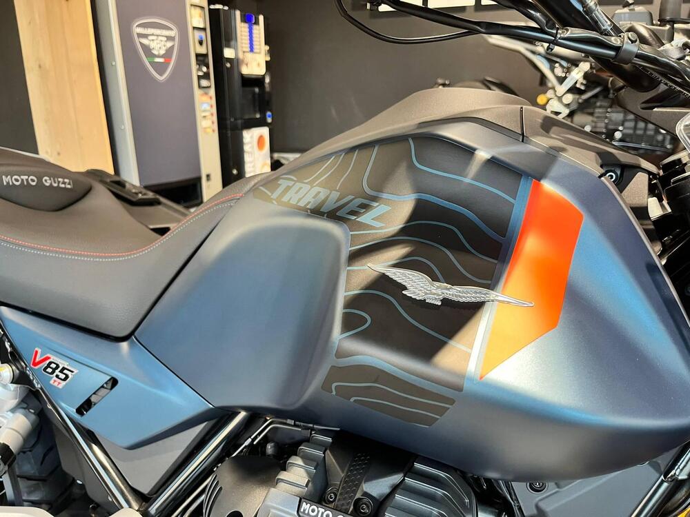 Moto Guzzi V85 TT Travel (2024 - 26) (7)
