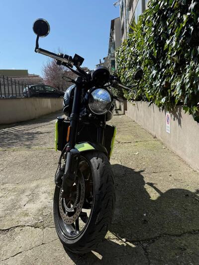 Triumph Trident 660 Triple Tribute Edition (2024) usata