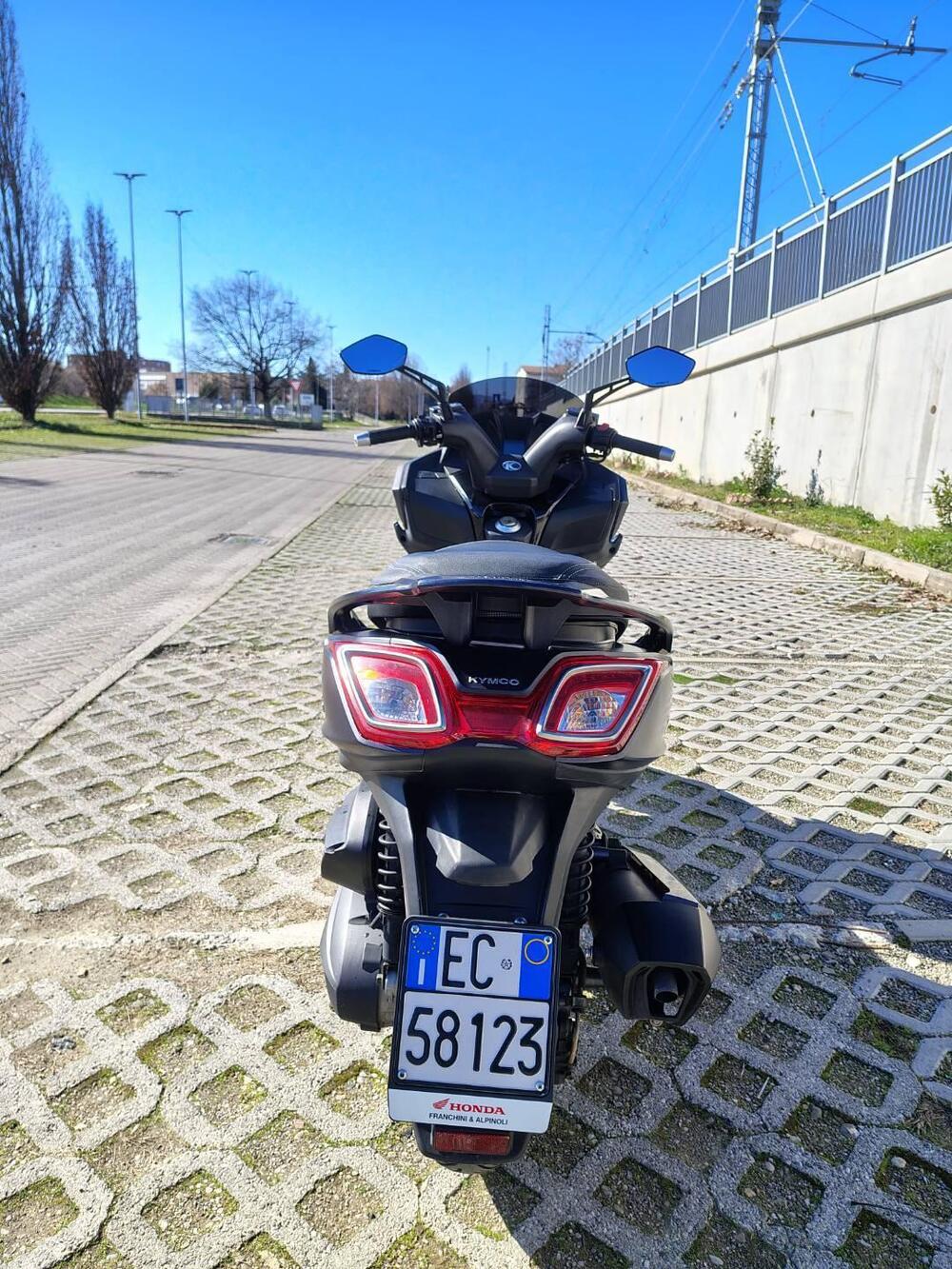 Kymco Downtown 350i ABS (2015 - 17) (5)