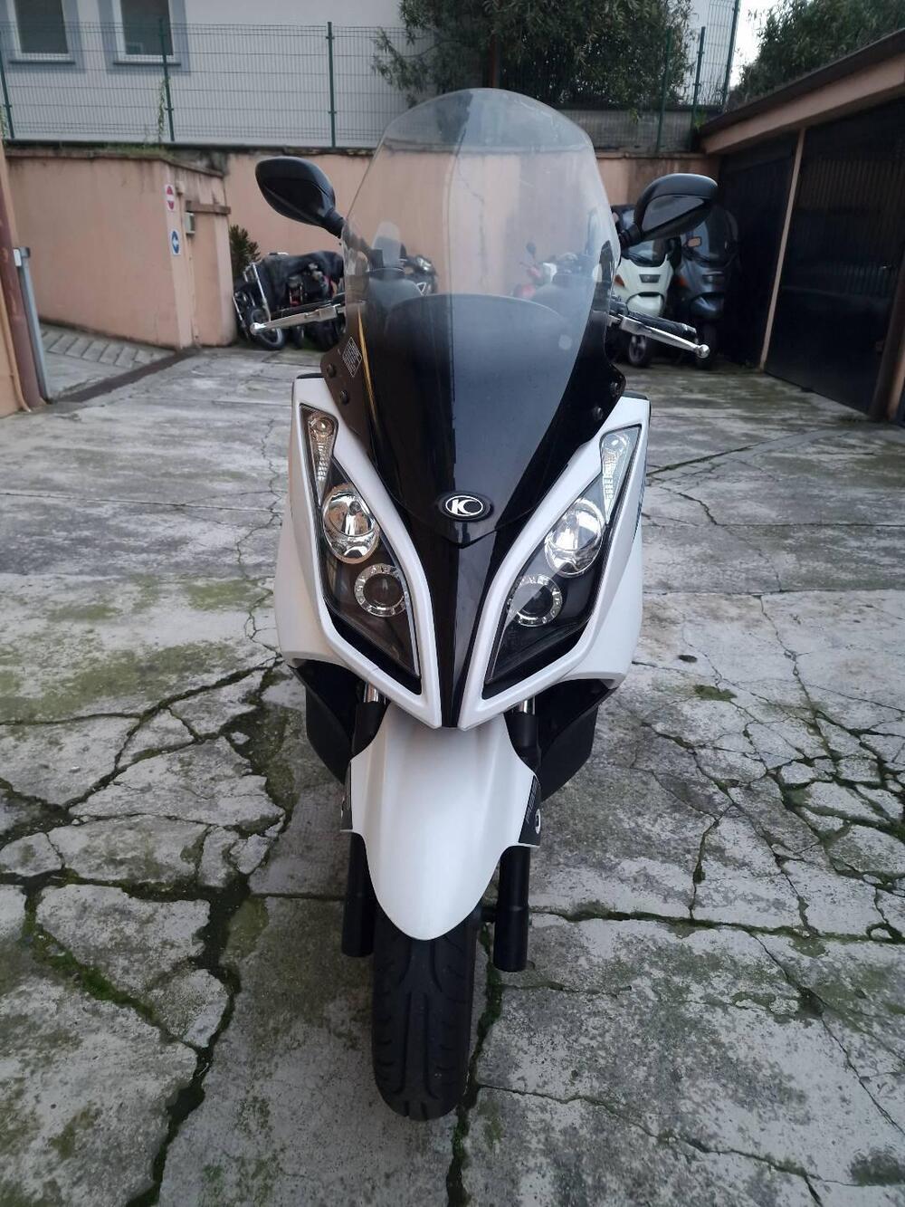 Kymco Downtown 300i ABS (2009 - 17) (3)