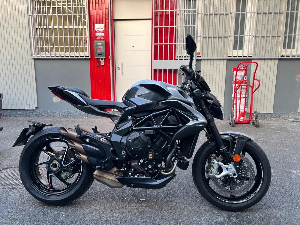 MV Agusta Brutale 800 (2020) (2)