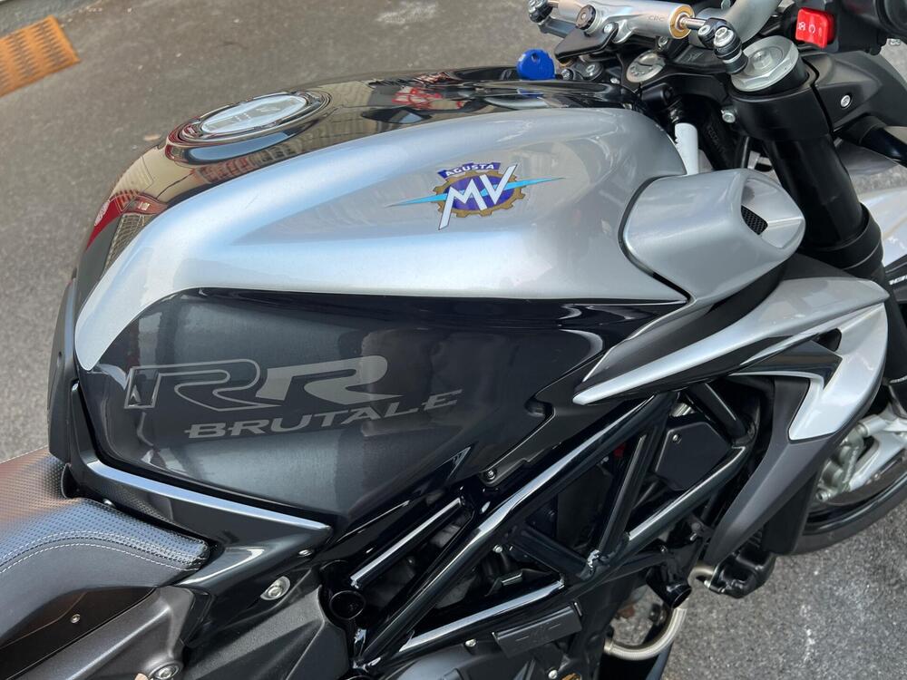 MV Agusta Brutale 800 (2020) (12)