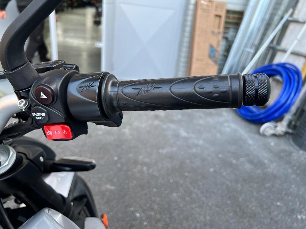 MV Agusta Brutale 800 (2020) (13)