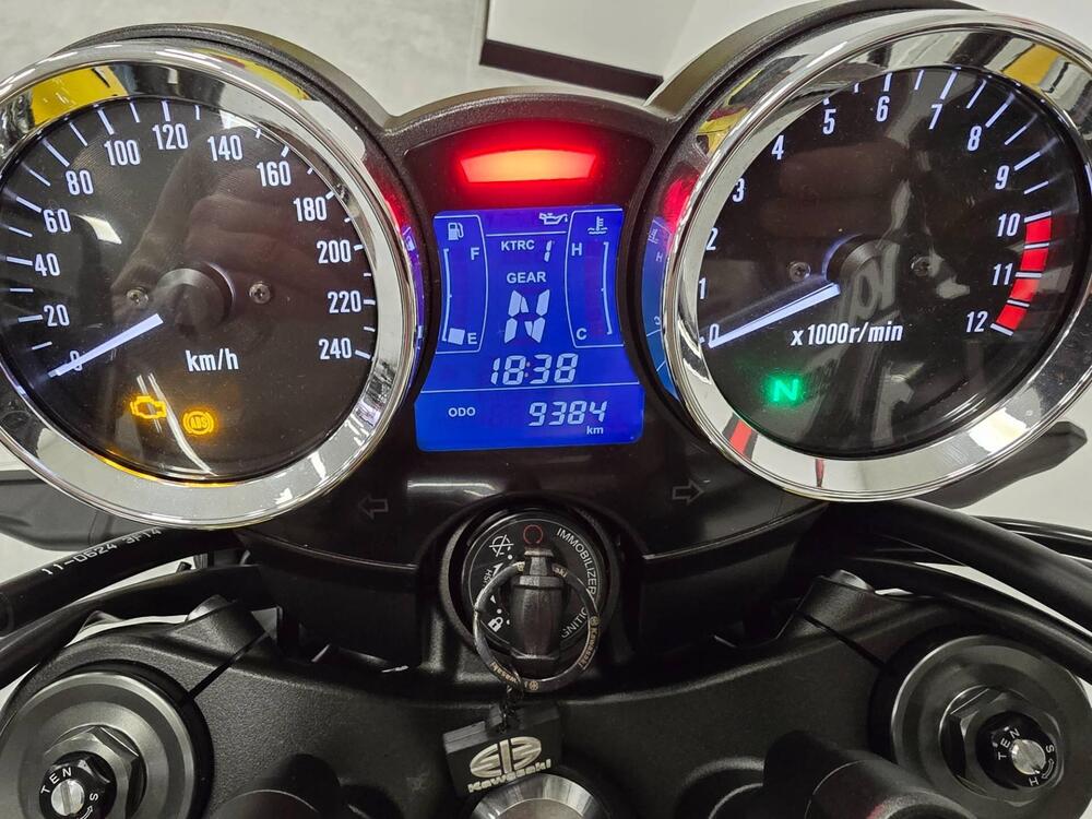 Kawasaki Z 900 RS (2022 - 25) (5)