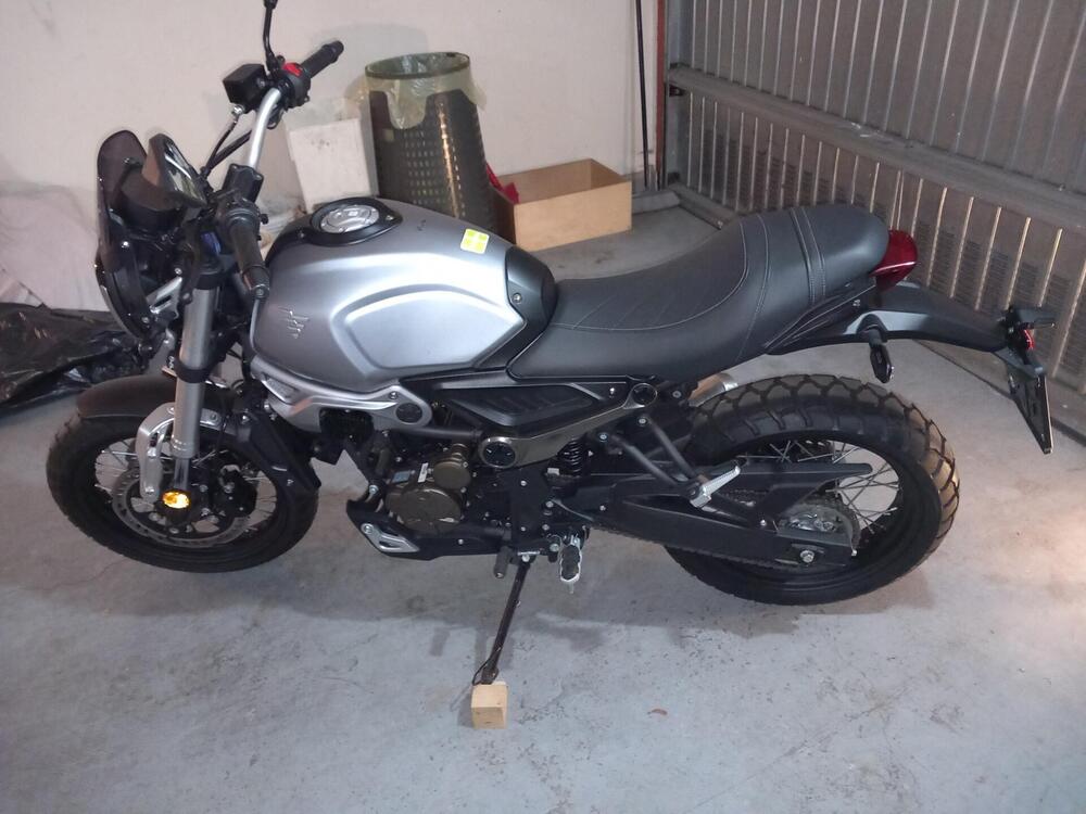 Voge Trofeo 300AC (2021 - 26) (2)