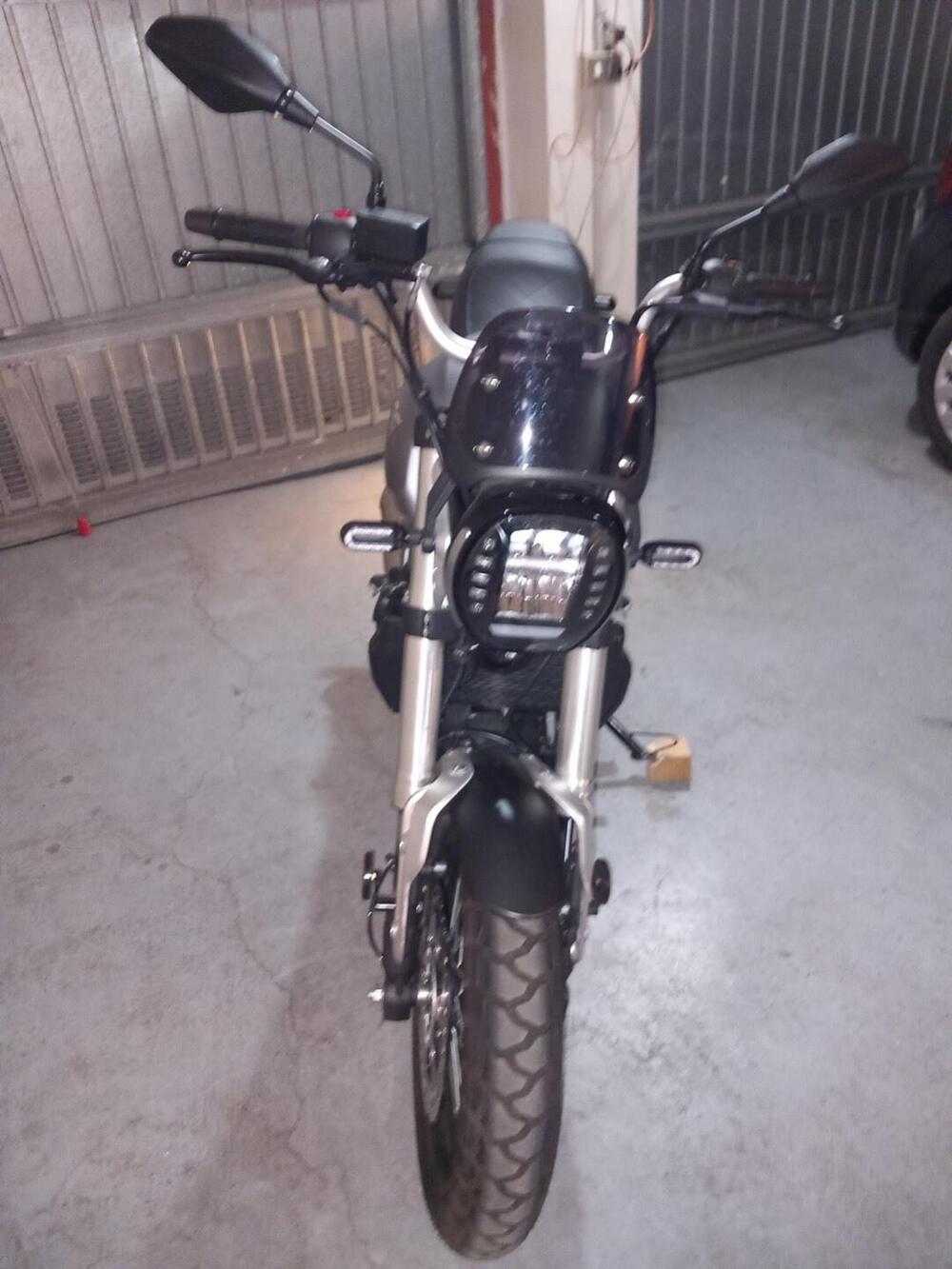 Voge Trofeo 300AC (2021 - 26) (3)