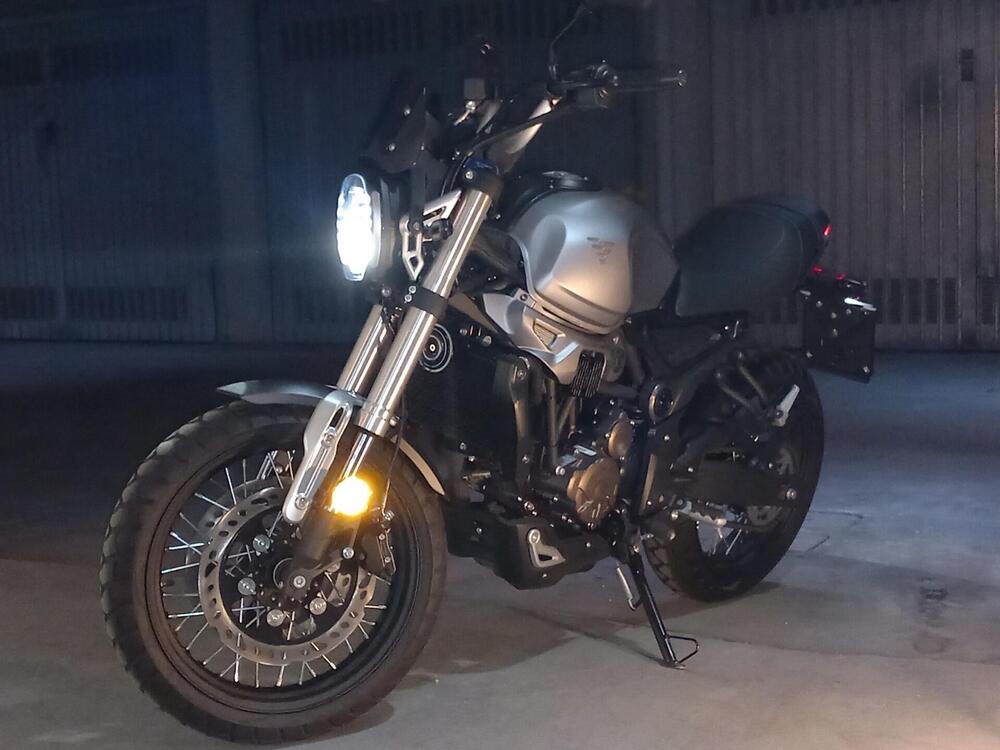 Voge Trofeo 300AC (2021 - 26) (5)