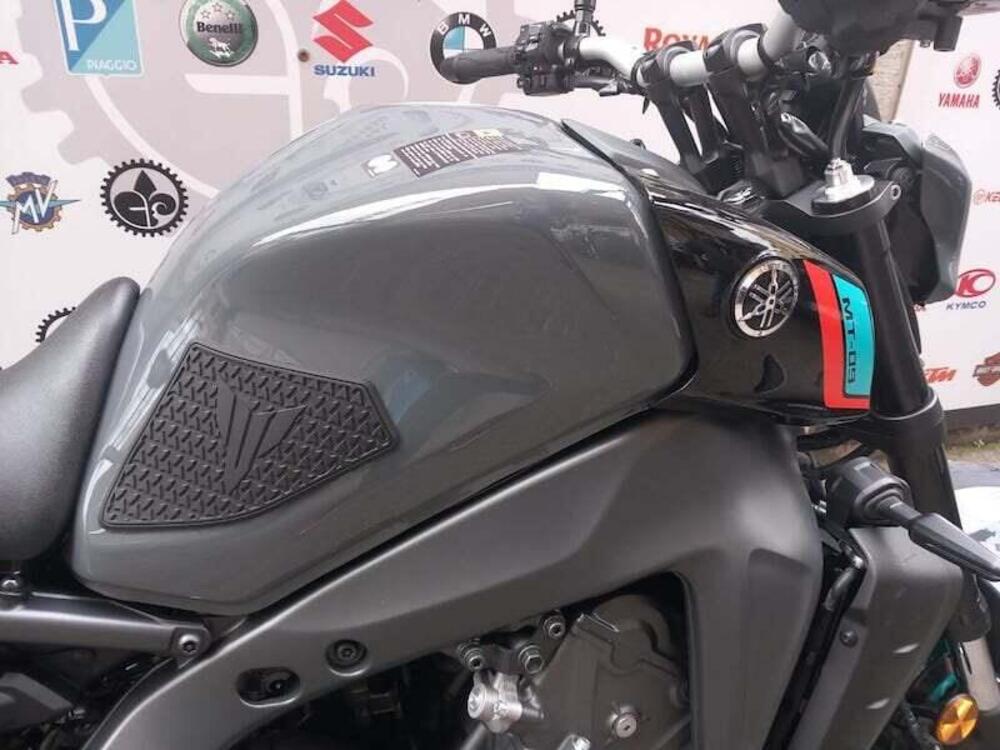 Yamaha MT-09 (2024 - 26) (7)