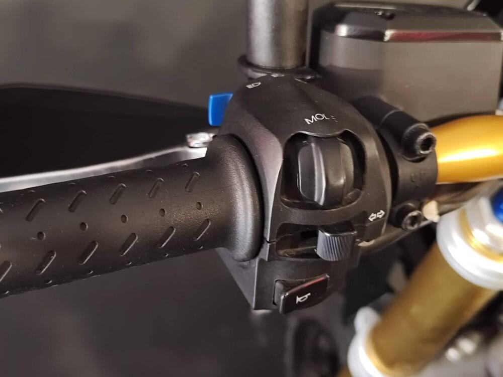 Aprilia Dorsoduro 750 (2009 - 14) (14)