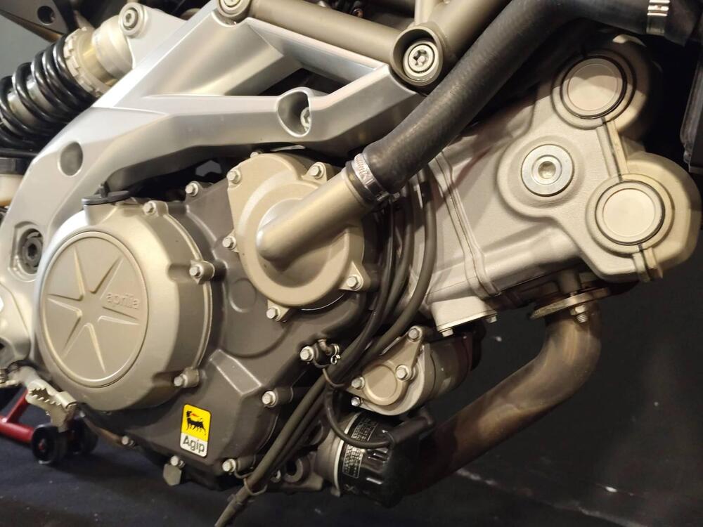 Aprilia Dorsoduro 750 (2009 - 14) (16)