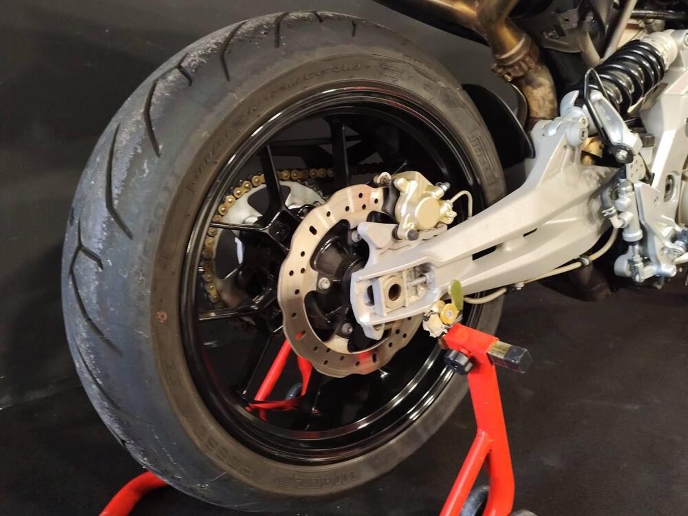 Aprilia Dorsoduro 750 (2009 - 14) (17)