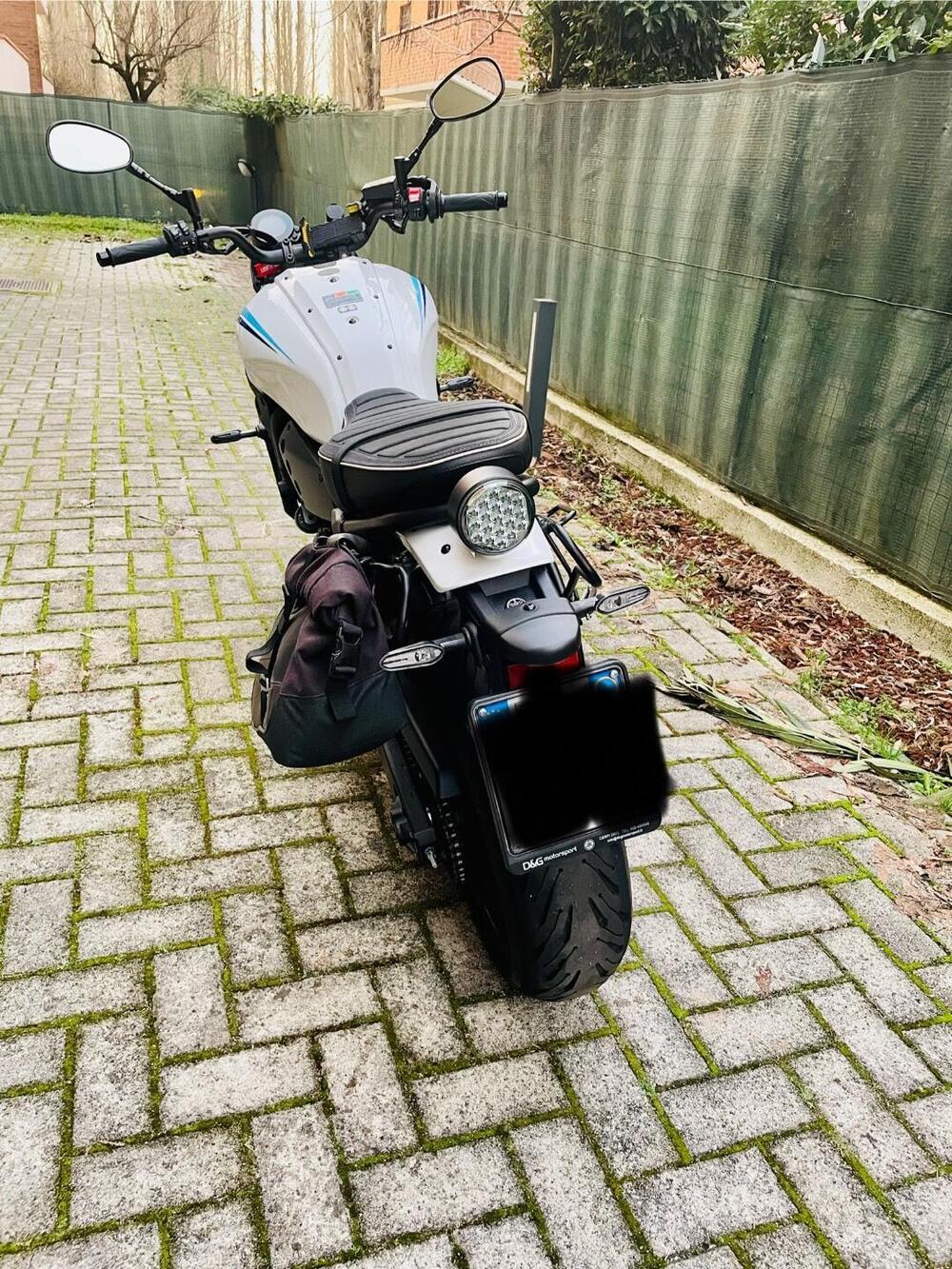 Yamaha XSR 700 (2022 - 26) (4)