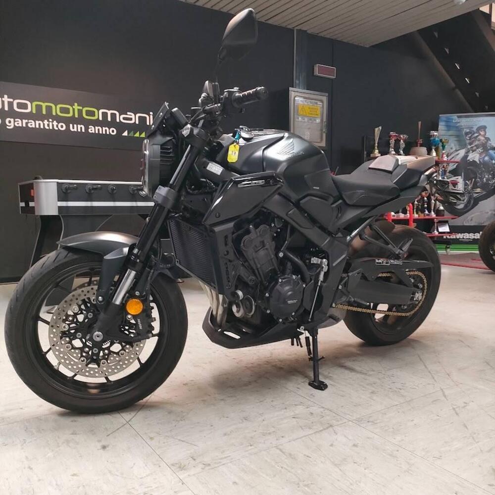 Honda CB 650 R (2024 - 25) (2)