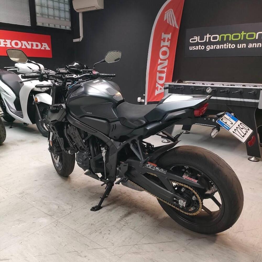 Honda CB 650 R (2024 - 25) (3)