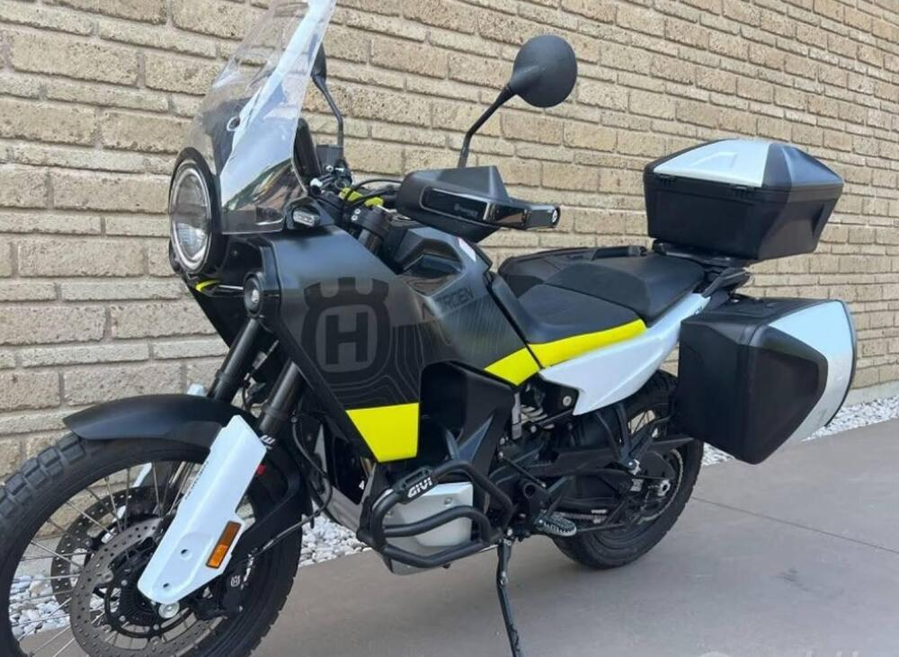 Husqvarna Norden 901 (2022 - 26) (3)