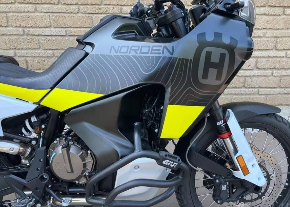Husqvarna Norden 901 (2022 - 26) (4)
