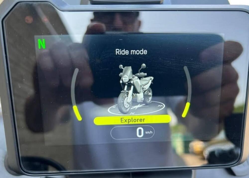 Husqvarna Norden 901 (2022 - 26) (6)