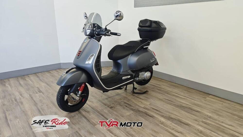 Vespa GTS 300 Super Sport Hpe (2019) (4)