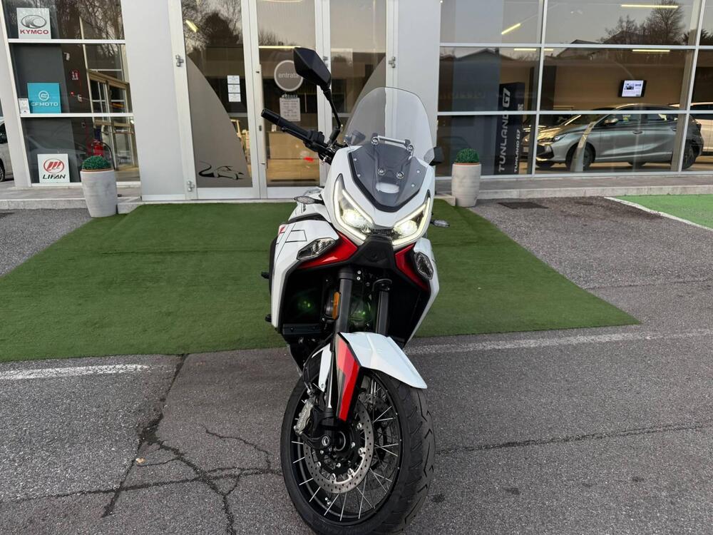 Moto Morini X-Cape 1200 (2026) (16)