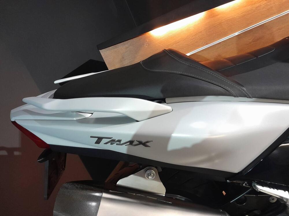 Yamaha T-Max 530 DX (2017 - 19) (6)