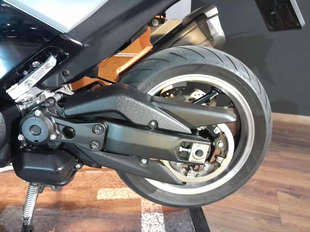 Yamaha T-Max 530 DX (2017 - 19) (15)