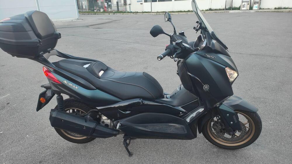 Yamaha X-Max 300 Tech Max (2021 - 24) (2)