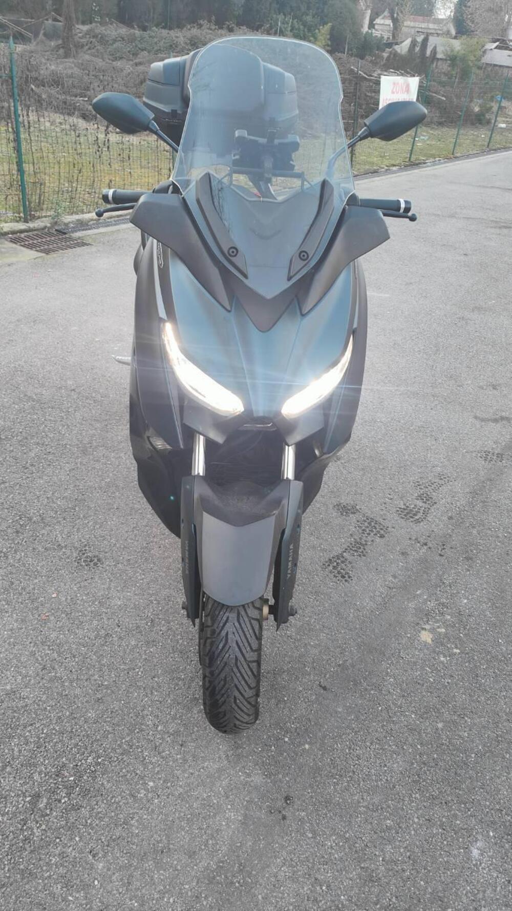 Yamaha X-Max 300 Tech Max (2021 - 24) (3)