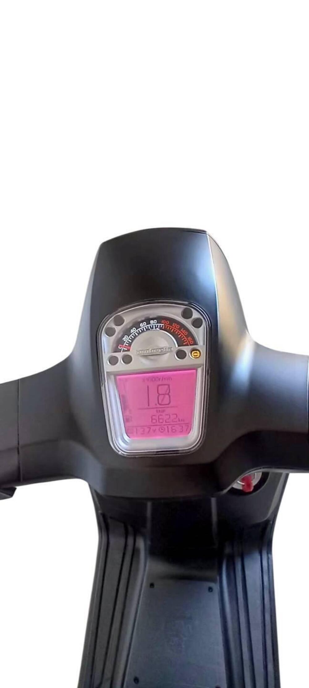 Lambretta V200 Special (2021 - 26) (3)