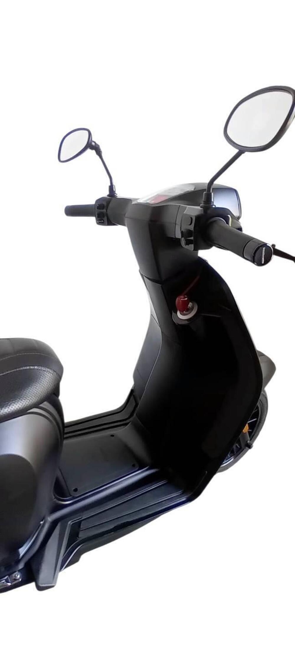 Lambretta V200 Special (2021 - 26) (7)