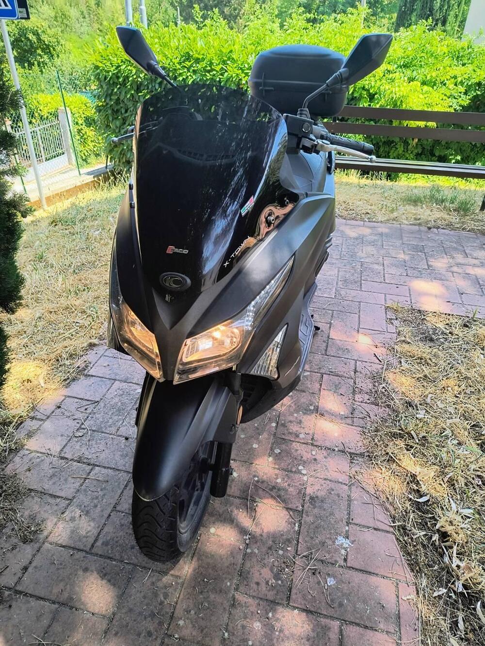 Kymco X-Town 300i ABS (2016 - 20) (9)