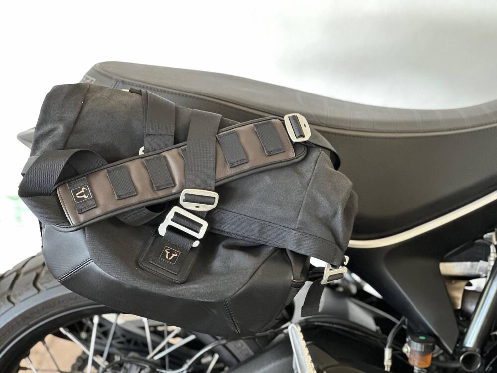 Ducati Scrambler 800 Icon Dark (2021 - 22) (4)