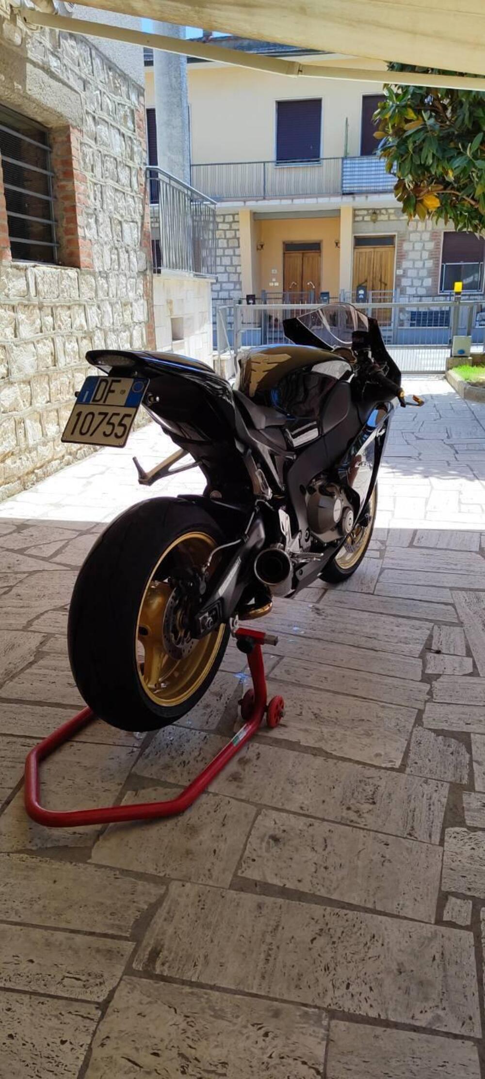 Honda CBR 1000 RR Fireblade (2008 - 11) (6)