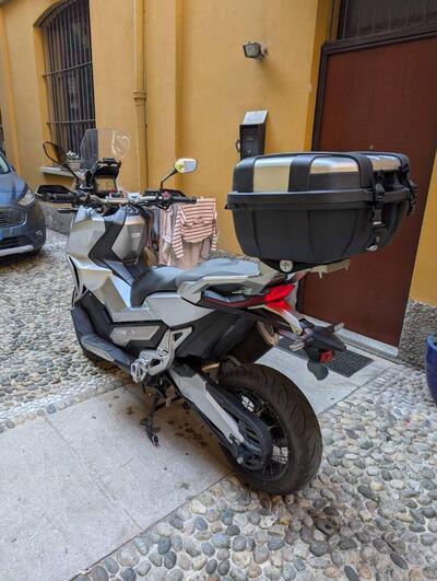 Honda X-ADV 750 (2017) usata